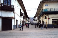 Unterwegs in den Gassen und Straßen von Cusco, Peru