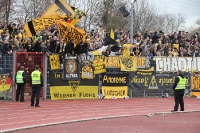 Aachener Fans jubeln über das 1:0 in WAT