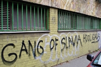 Graffiti Gang of Slavia Hooligans in Prag, Tschechien