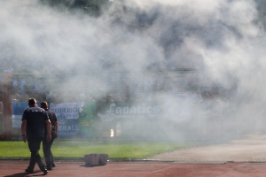 MSV Fans zünden Pyrotechnik