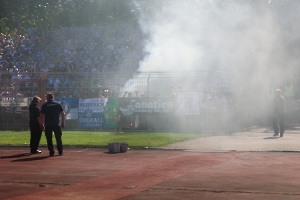 MSV Fans zünden Pyrotechnik