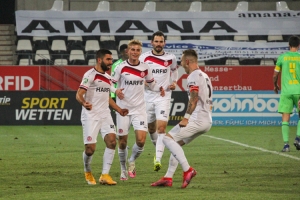 Oguzhan Kefkir Rot-Weiss Essen vs. SV Straelen Spielfotos 09-12-2020