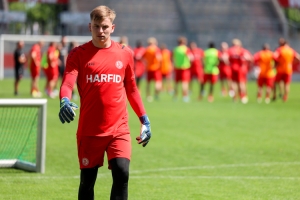 Felix Wienand Rot-Weiss Essen erstes öffentliches Training 16.06.2022