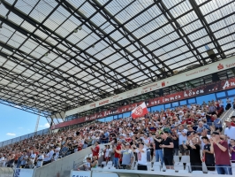 Zuschauer Rot-Weiss Essen erstes öffentliches Training 16.06.2022