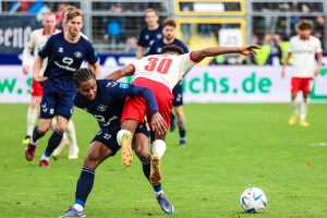 Dominique Ndure, Isaiah Young VfB Oldenburg vs. Rot-Weiss Essen 06.11.2022