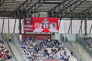 Rot-Weiss Essen vs. 1860 München Endstand Anzeigentafel