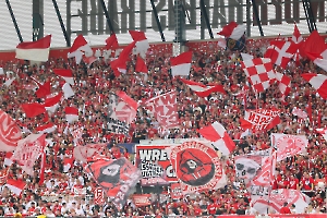 Stimmung Westtribüne Essen 