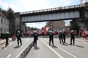 Fanmarsch Rot-Weiss Essen Fans vor Pokalspiel gegen Leipzig