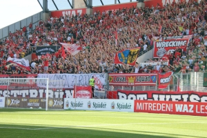 Rot Weiss Essen Support gegen Vik Köln
