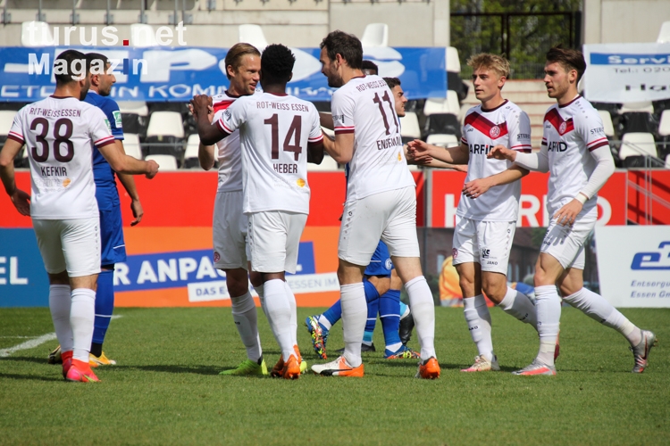 Foto Dennis Grote Tor Rot Weiss Essen Gegen Schalke 03 04 2021 Bilder Von Rot Weiss Essen 