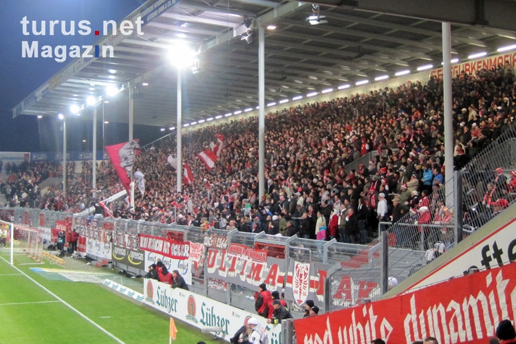 Foto Fans des FC Energie Cottbus Bilder von Energie