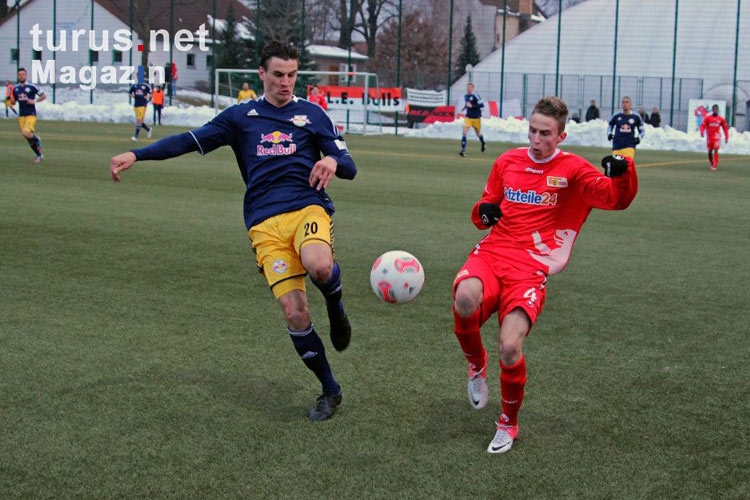 Foto: RB Leipzig spielt bei Union Berlin II auf Kunstrasen ...