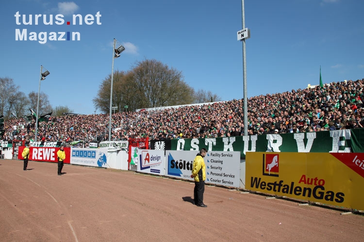 Foto: Fans von Preußen Münster gegen KSC - Bilder von SC ...