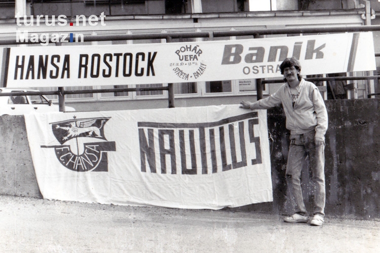 Foto Fc Hansa Rostock Bei Banik Ostrava Bilder Von Fussball 1950 Bis 1990 Turus Net Magazin [ 500 x 750 Pixel ]