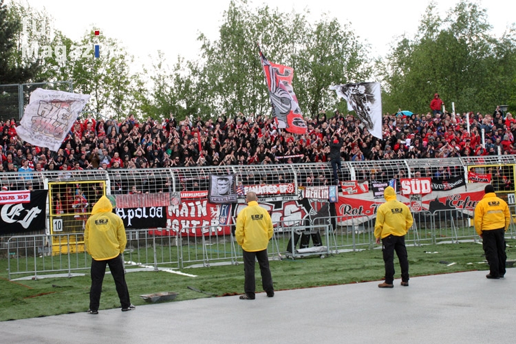 Foto: Thüringen-Pokalfinale 2014, RW Erfurt in Jena - Bilder von FC Rot-Weiß Erfurt - turus.net ...