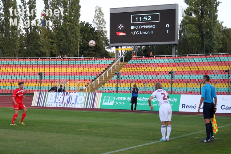 Foto: BFC Dynamo vs. 1. FC Union Berlin U23 - Bilder von ...