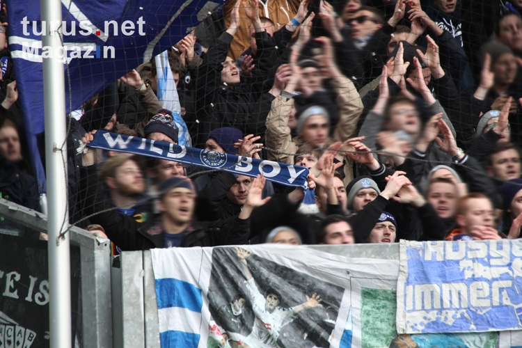 Foto Support Ksc Ultras Fans In Duisburg 2016 Bilder Von Karlsruher Sc Turus Net Magazin