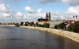 Blick auf die Elbe und den Magdeburger Dom