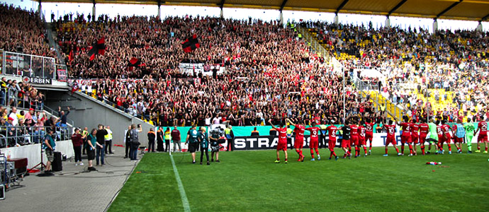 Alemannia Aachen Vs Bayer 04 Leverkusen Starkes Pokalmatch Auf Rasen Und Rangen Turus Net Magazin