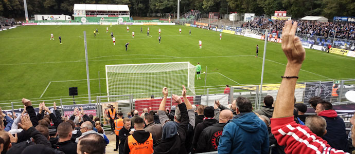 Fc Viktoria Koln Vs Sv Waldhof Mannheim Unterhaltungsfaktor Hoch Vier Turus Net Magazin