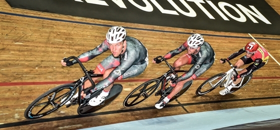 Revolution Cycling Series: Marcel Kalz und Bobby Lea schlagen sich in Manchester wacker