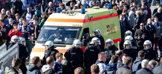 Fankritik am HSV-Vorstand nach gewaltsamen Polizeieinsatz