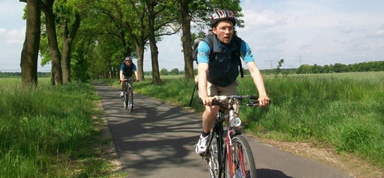 Baumarktkette Hellweg unterstützt Still-Leben Ruhrschnellweg