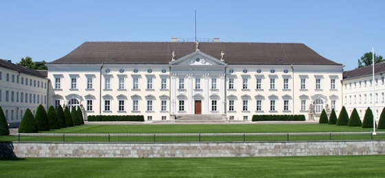 Horst Köhler zurück im Schloss Bellevue