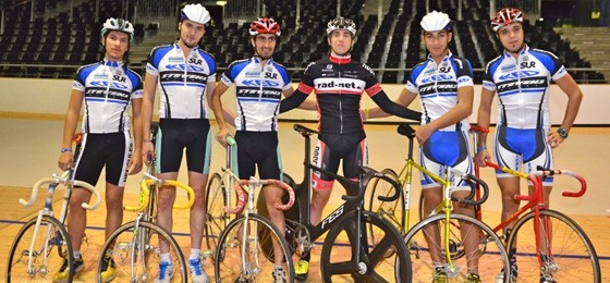 Erstes Training mit syrischen Radsportlern im Berliner Velodrom