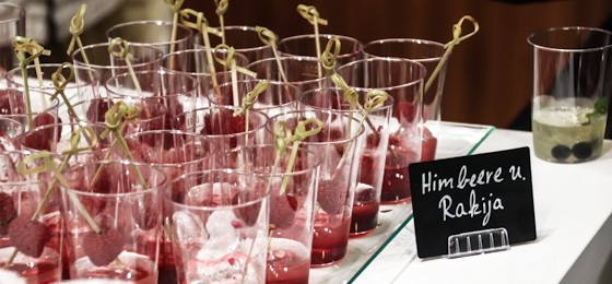 Rakija mit Himbeeren und nepalesisches Buffet: Die Welt trifft sich auf der ITB!