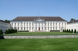 Wulffsche Klüngelei am Ende: Überfälliger Rücktritt des Bundespräsidenten