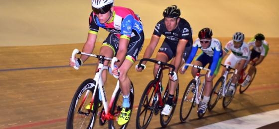 Letzte Austragung des Berliner Bahnpokals: Spannende Kämpfe auf dem Lattenoval