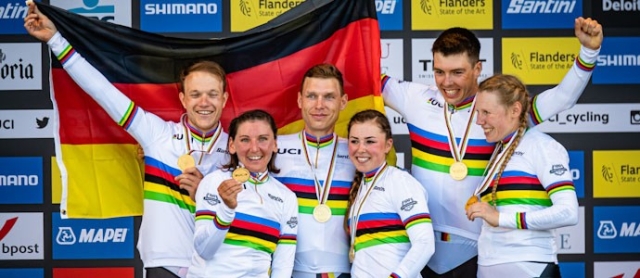 Tony Martin verabschiedet sich mit Gold im Teamzeitfahren